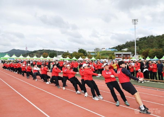 1-5 사진(제55회 영양군민체육대회 개최).jpg