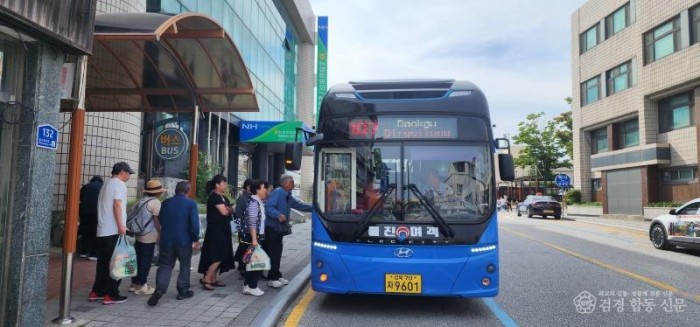 울진군은 10월 1일부터 울진군의료원과 후포면을 연결하는 농어촌버스 노선을 증설한다.2.jpg