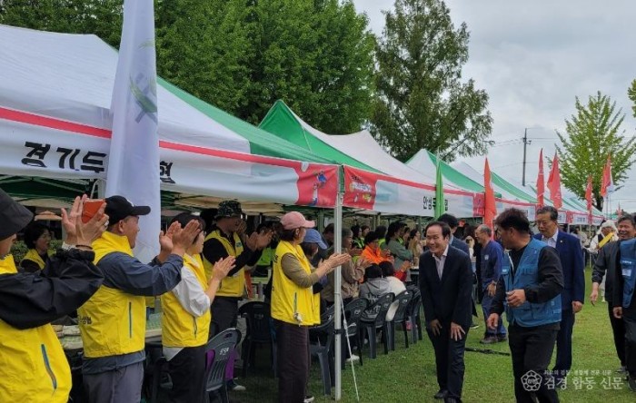 01의성군제공 두레 생협 생명나눔한마당.jpg