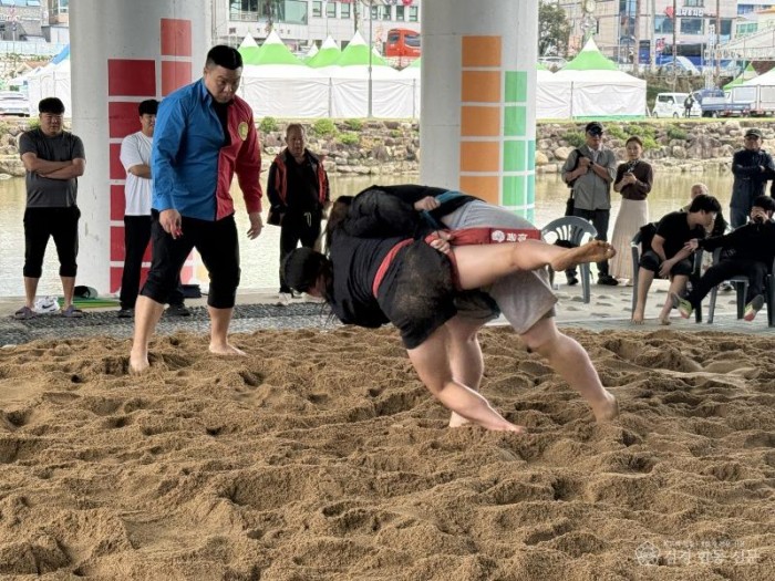 1. 2025 봉화군수기 씨름왕 선발대회 성료 (3).jpg