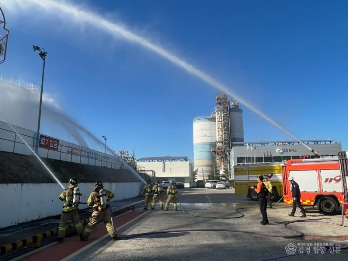 251114-3화재예방강화지구 합동소방훈련 실시2.jpg