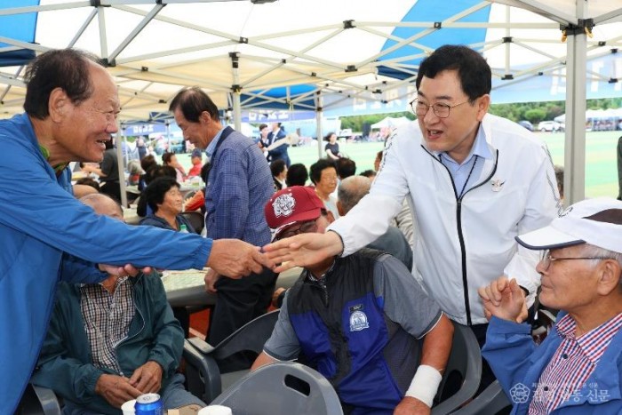 3-2. 경주시가 APEC 성공의 주요 요인으로 시민과의 소통을 꼽았다_02.JPG