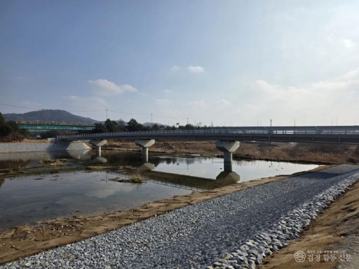 영주-3-2 죽계천 고현 교량 전경.jpg