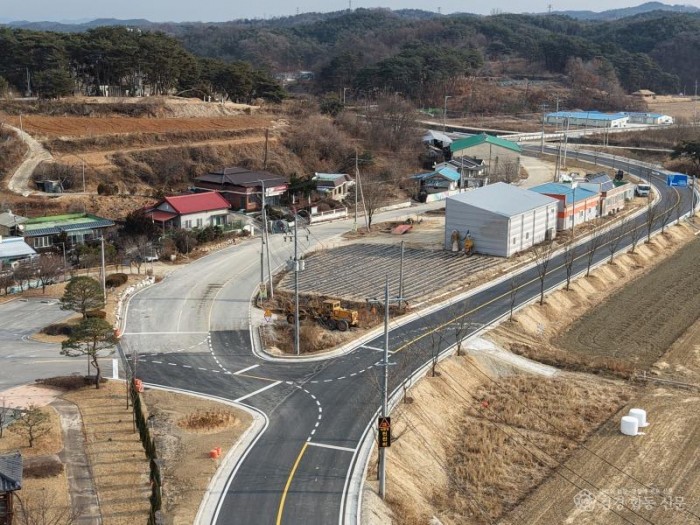 영주-1-1 석포리 구간 도로 확포장 완료 모습.jpg