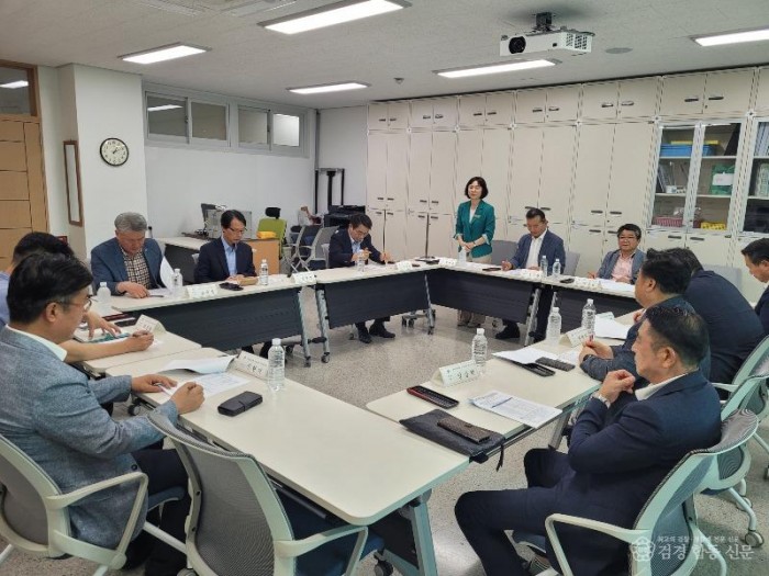 (추가)1.경북교육청, 평준화 지역 일반고 합격자 발표 1월 5일로 앞당겨 시행!(평준화고교 지원자 모집 정원 초과로 대응책 마련)(포항 지역 평준화 일반고 입학제도 개선협의회 7차 회의 모습, 6월 27일)_01.jpg