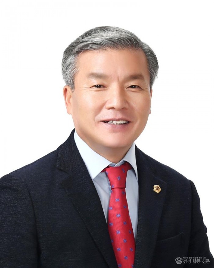 정영길 도의원.jpg