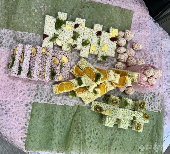 영주-3-3 오색 과일 쌀강정(구슬강정).jpg