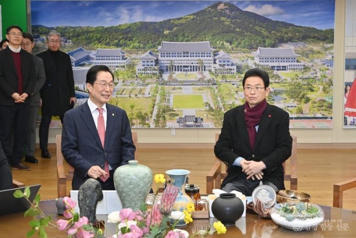 (추가)1.경북교육감_경북도지사, 행정통합 교육 현안 논의(교육자치 보장과 교육격차 해소, 현장 소통 강화)_02.jpg