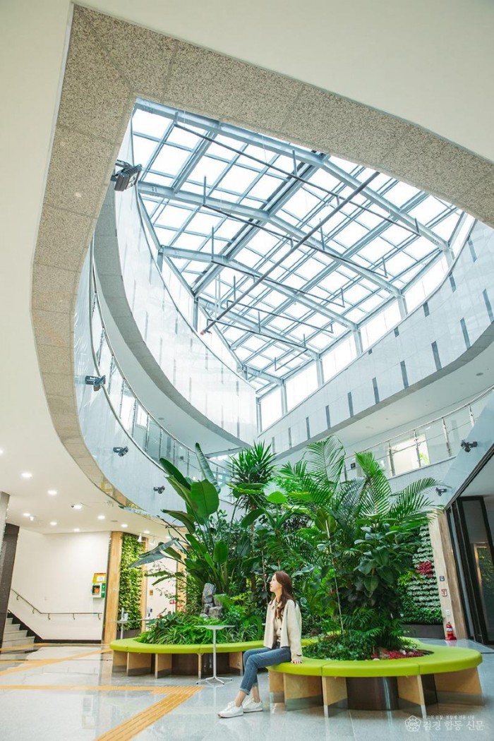 1. 금강송 에코리움 내부.jpg