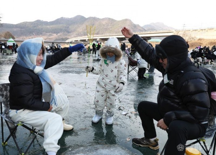 1-4. 사진(영양군, 제3회 영양 꽁꽁 겨울축제 연장 운영).jpg