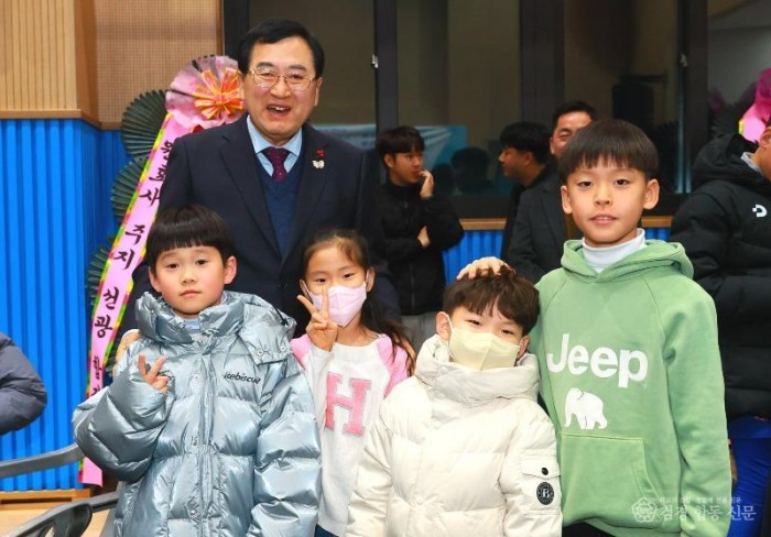 보도자료_경주시 방학 돌봄 공백 메우고 급식비 늘린다.JPG