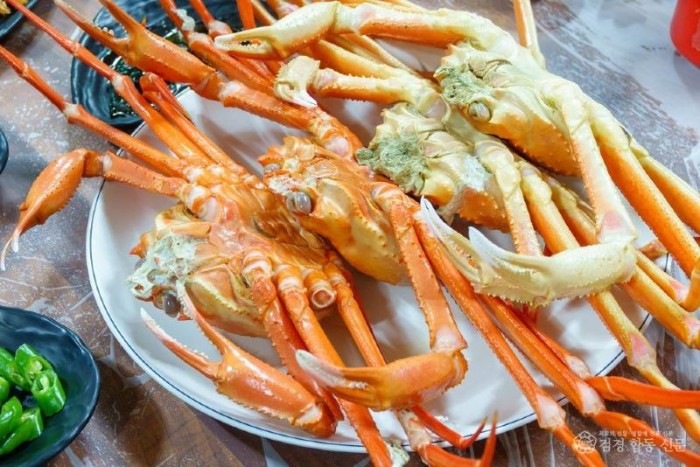 1. KTX로 더 가까워진 울진, 겨울 휴양지로 급물살(대게찜).jpg