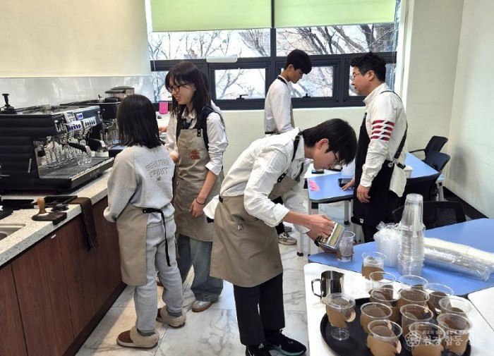 0202 안동시청소년수련관  ‘커피  그리다’ 바리스타 2급 과정 20명 전원 자격 취득 (2).jpg