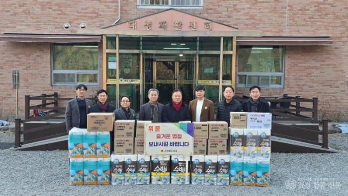 3.설맞이 복지시설 방문-권광택 도의원.jpg