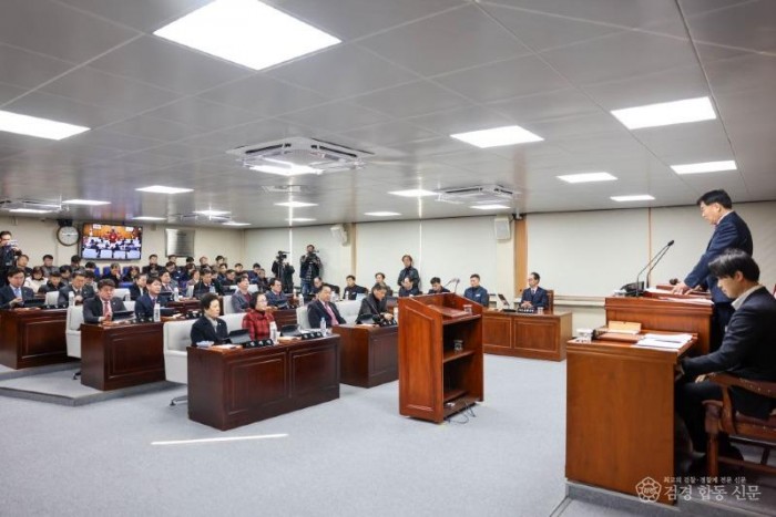 1-1. 임시회 개회.jpg