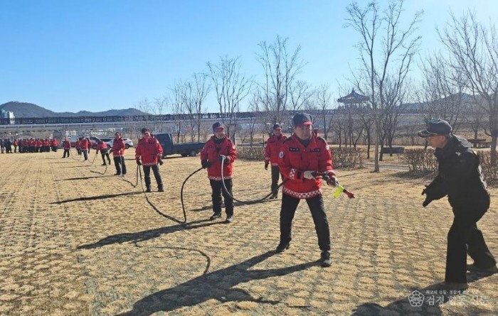 2_영덕군, 산불감시원 실습 중심의 안전·전문 교육 시행.jpg