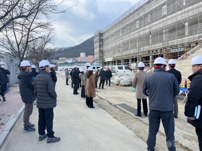 5.경북교육청, 설 명절 대비 학교 공사 현장 안전 점검 시행(연휴 기간 안전사고 예방을 위한 사전 관리 체계 강화)(상주중학교 공간재구조화 사업_ 교사동)_02.jpg