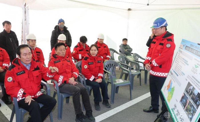 01의성군제공 산림재난 드론 예찰2.jpg