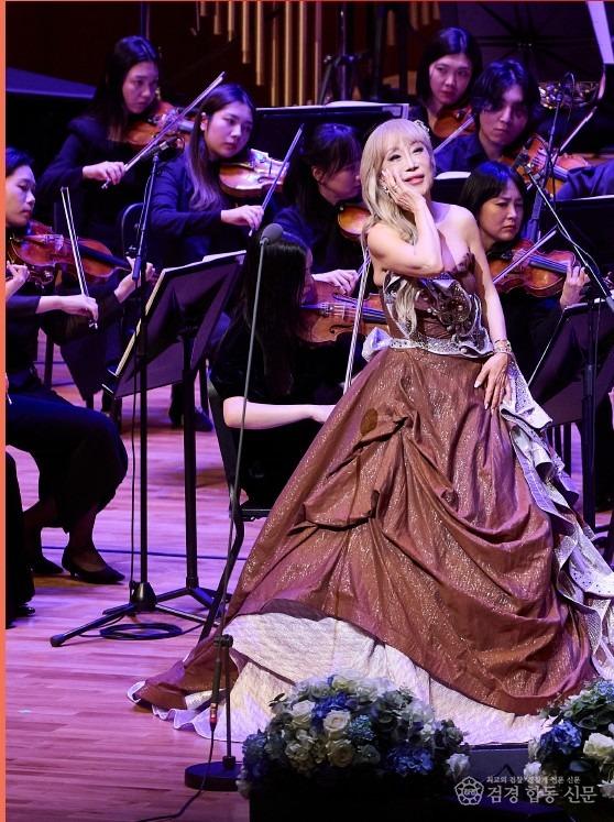 01의성군제공 소프라노 조수미 의성군에 기부3.jpg