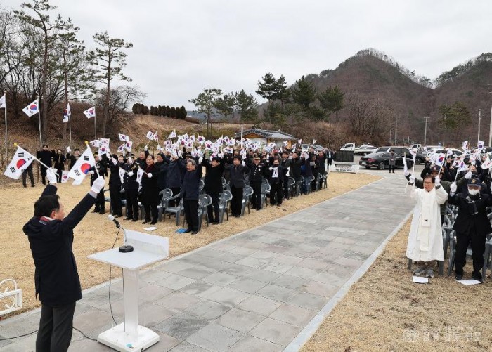 1-6. 사진(제107주년 31절 기념식 거행).jpg