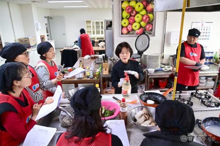 260311보도자료(청송군, 일반음식점 경쟁력 강화 위한 ‘메뉴개발 집체교육’ 실시) (3).jpg
