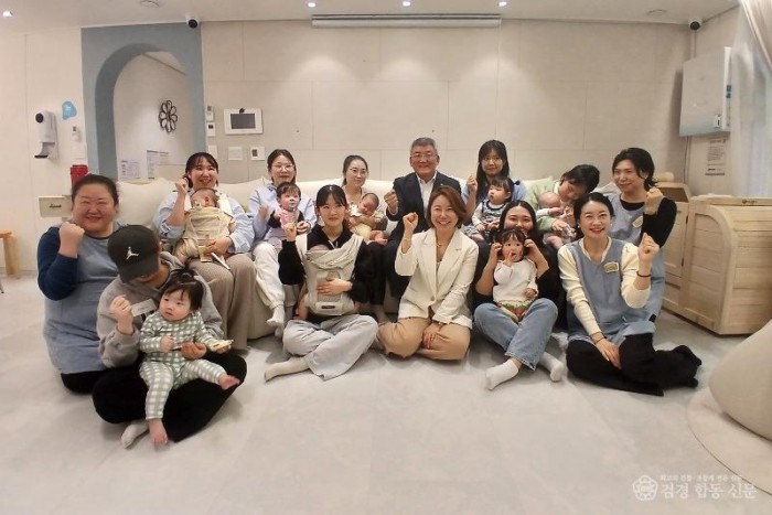 (예천군)아이 키우기 좋은 예천 공동육아나눔터 0세 특화반 부모와 소통(1).jpg