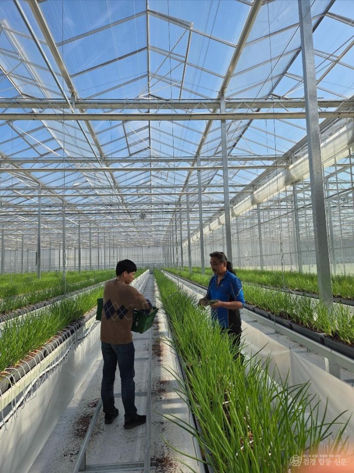 1-3. 스마트팜 출하.jpg
