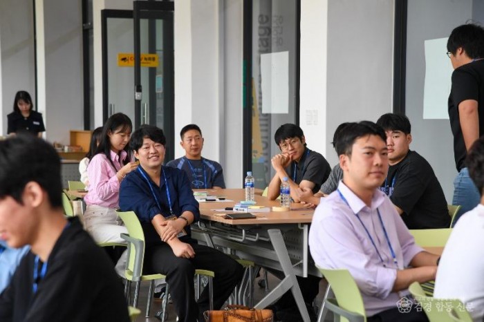 영주-4-1 (참고사진)청년 정책아카데미 진행 모습.jpg