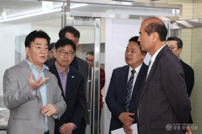 상주시 청년내일플러스센터 준공식 사진2.jpg