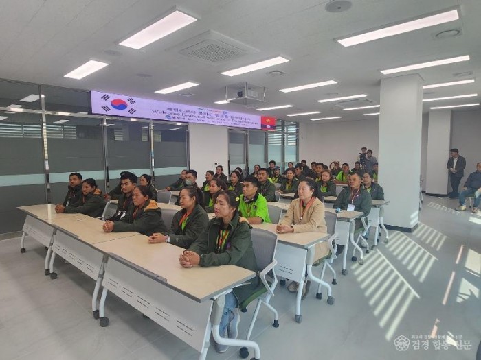 2-4.외국인 계절근로자 첫 입국.jpeg