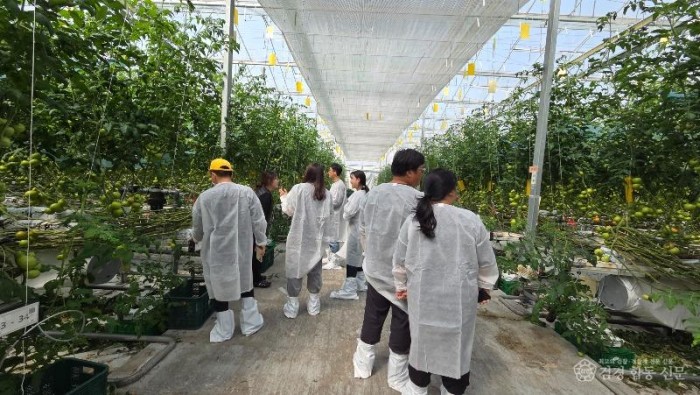 1-2.스마트원예작목반 관외지역 벤치마킹.jpg