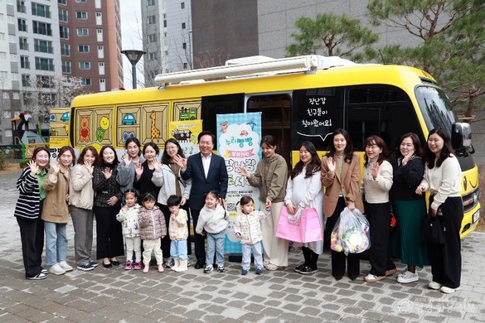 0401 안동시  찾아가는 장난감도서관 ‘누리빵빵’ 운영 현장 방문 (1).jpg