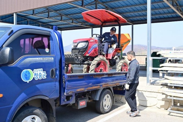 260402보도자료(청송군, 임대농기계 운반서비스 본격 시행) (1).jpg