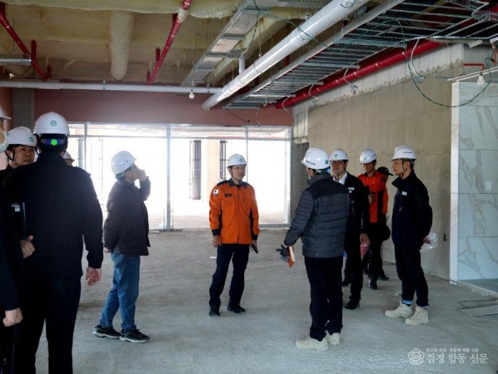 2026. 4. 3. 강종태 의창소방서장, 봄철 화재예방대책 현장점검 실시2.jpg