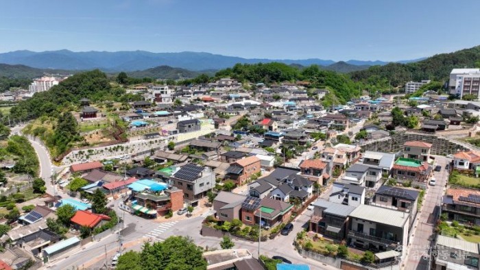 영주-1-1 영주시 사회연대경제 혁신모델 발굴 확산 사업 공모 선정(관사골 전경 사진).jpg