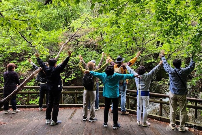 영주-1-2 (참고사진)영주시티투어 죽계구곡 걷기 프로그램 운영 모습.jpg