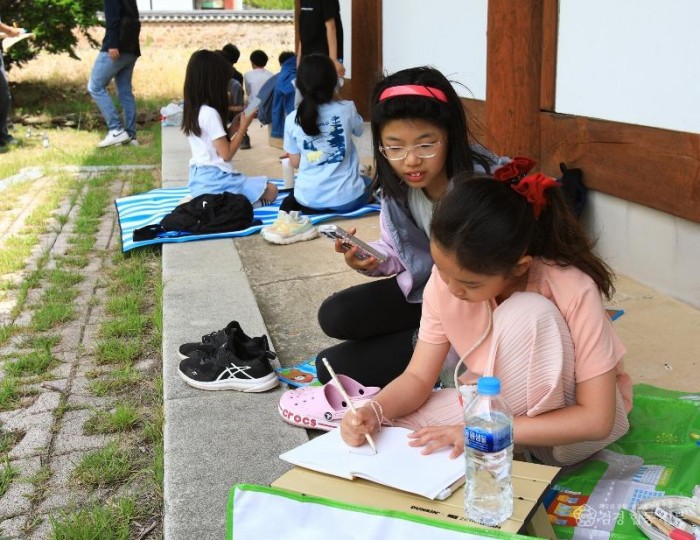 1-4. 사진(「제19회 조지훈 예술제」 5월 개최).jpg