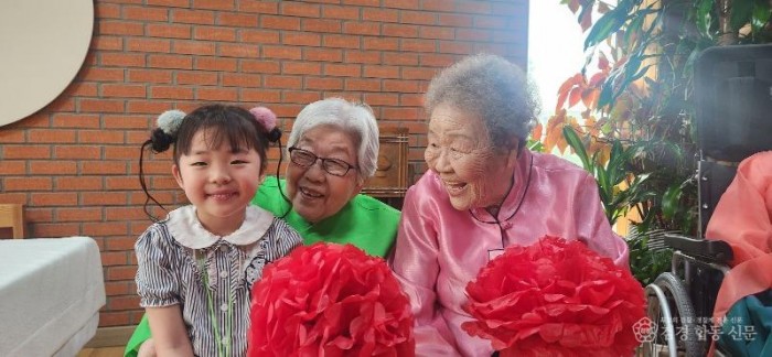 01의성군제공 어버이날 카네이션 전달2.jpg