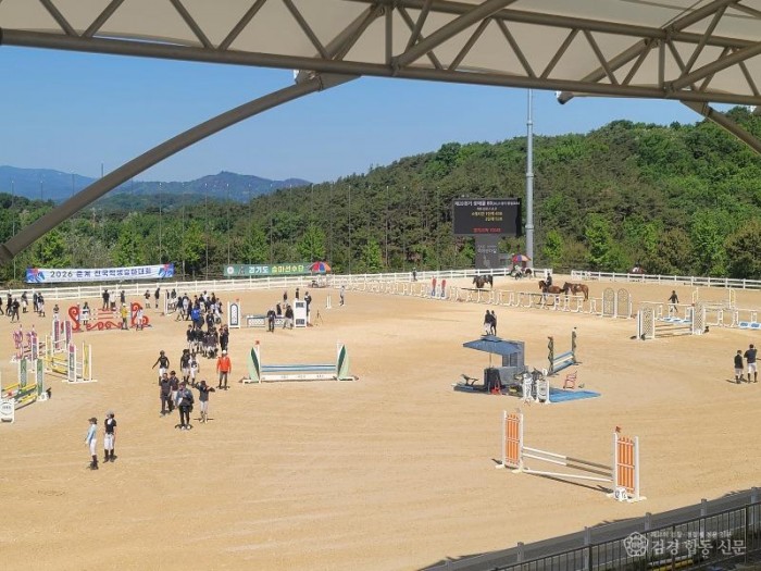 1. [상주시 국제승마장]춘계 전국학생승마대회2.jpg
