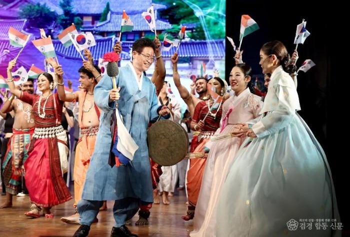 이철우 국민의힘 경북도지사 후보(인도 한-인도 수교 50주년 합동 예술공연).jpg