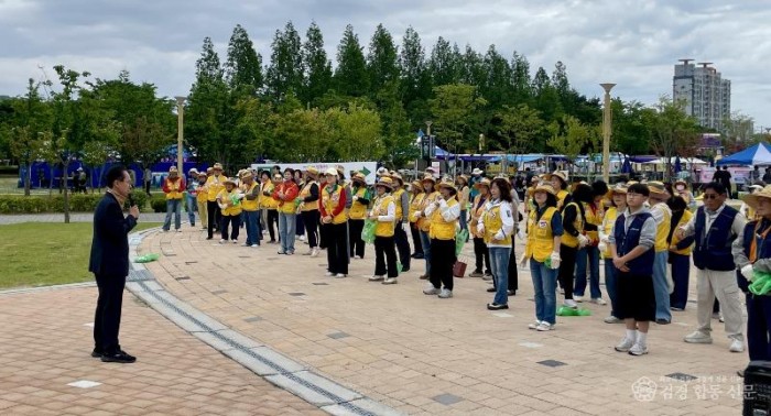 영주-1-4 엄태현 영주시장 권한대행이 감사의 인사말을 전하고 있다.jpg
