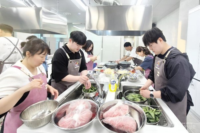 260528보도자료(청송군가족센터, 미혼 청년 대상 맞춤형 ‘라이프 레시피’ 운영) (2).jpg