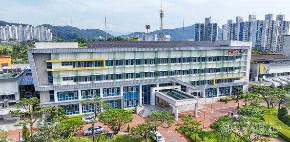 문경시청 전경 사진.jpg