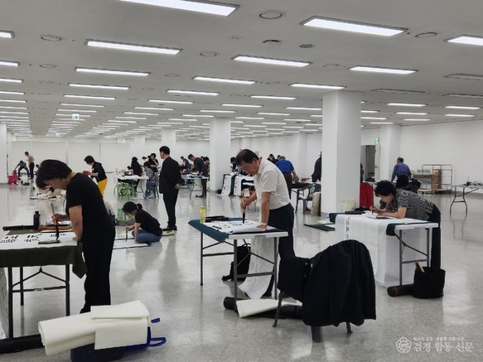 성주군사진((사)한국서예협회성주지부  제34회경북서예대전 출품자 전원 입상 및 초대작가 배출 쾌거)-1.jpg