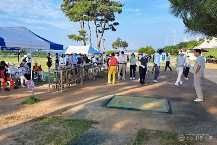 (예천군)예천 한천파크골프장 전국 파크골프 원정 성지로 우뚝 생활체육지도자 실기시험 개최(시험연습 현장사진)(2).jpg