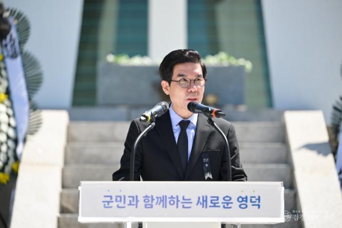 1-6_영덕군  제71회 현충일 맞아 ‘보훈의 가치’ 되새겨.jpg