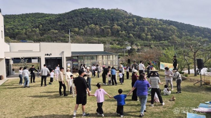 0713 안동시 공동육아나눔터 1호점  맞춤형 가족 프로그램 운영 (1).jpg