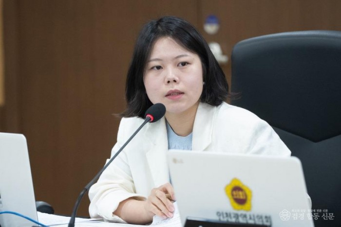 (사진)인천시의회 정보현 의원, 첫 상임위서“시민 안전은 타협없는 최우선 과제”당부.jpg