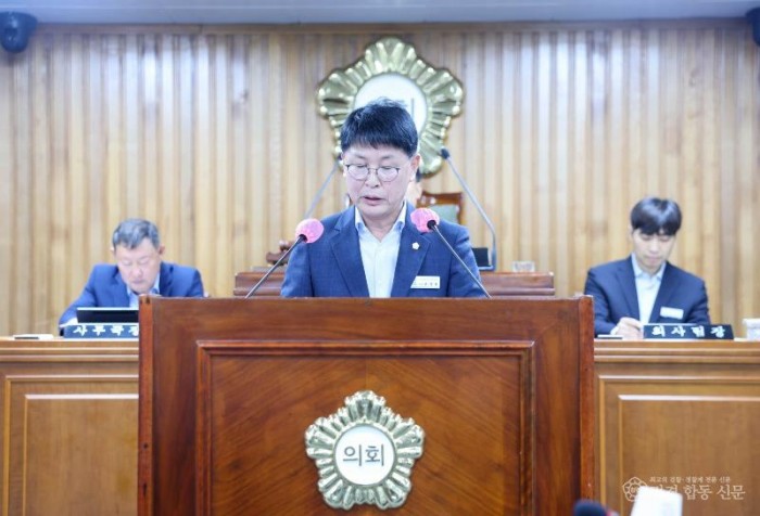 2-1. 제303회 임시회 제2차 본회의 5분 자유발언 사진(손성호).jpg