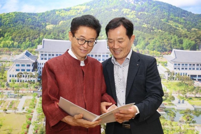 01의성군제공 경상북도지사 – 의성군수 차담회1.JPG